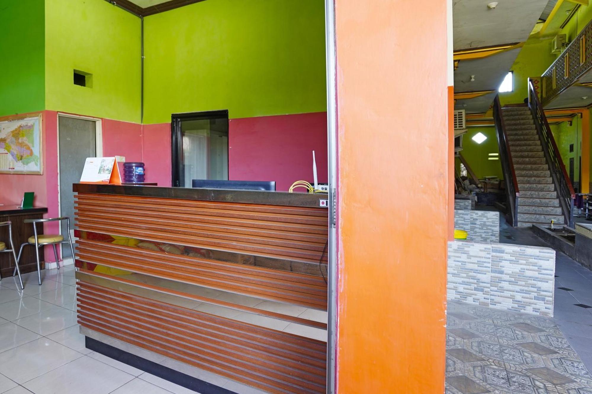 Oyo 91583 D'Cost Green Syariah Surabaya Exterior photo